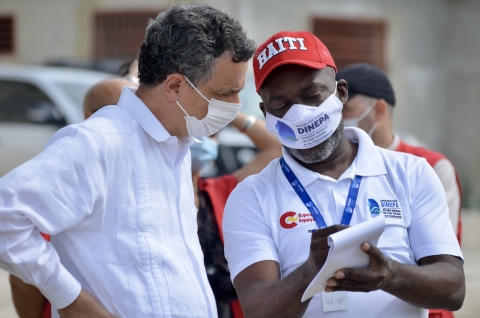 Inauguración de la primera fase de los trabajos de mejora de la red de abastecimiento de agua de Arcahaie, Haití 