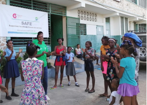  L’accès des femmes aux services d’urgences.